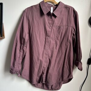 Lululemon cotton shirt
Reddish purplish color